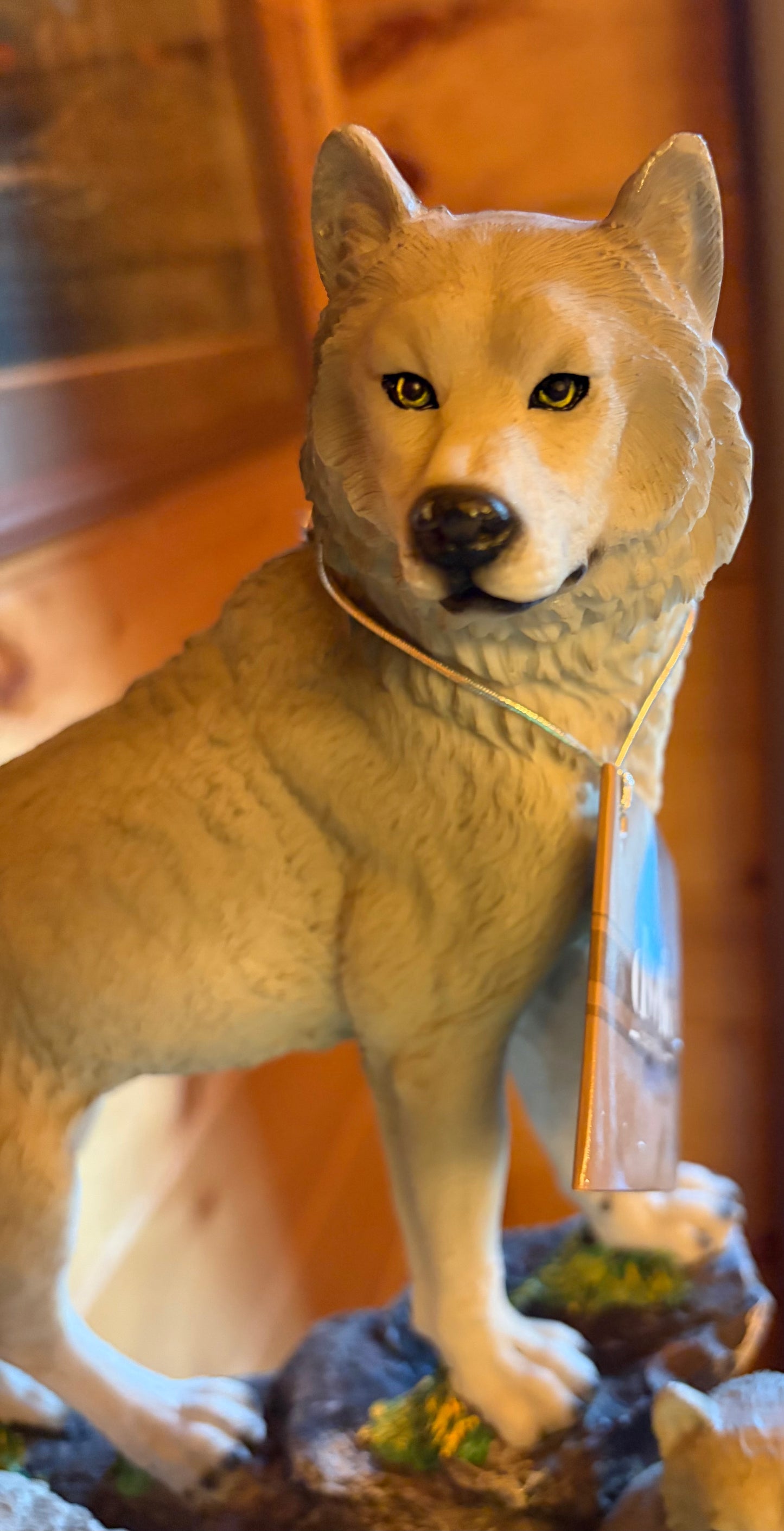Wolf Family Pack Wildlife Sculpture-Resin Home Decor Statue