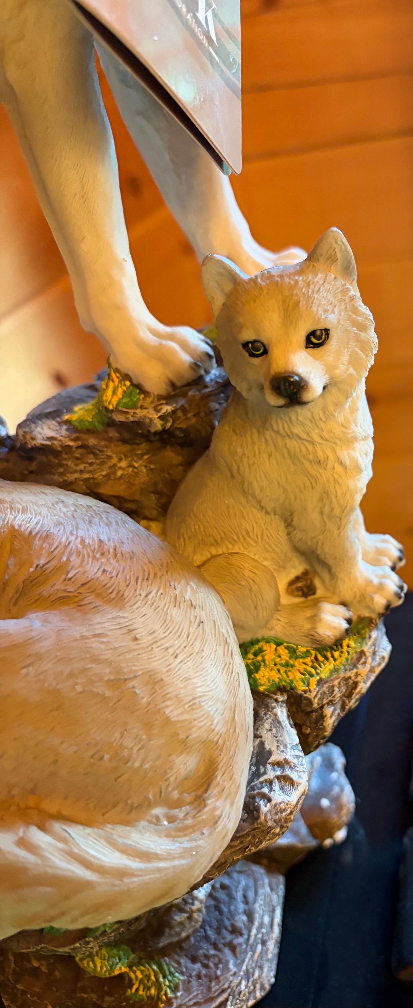 Wolf Family Pack Wildlife Sculpture-Resin Home Decor Statue