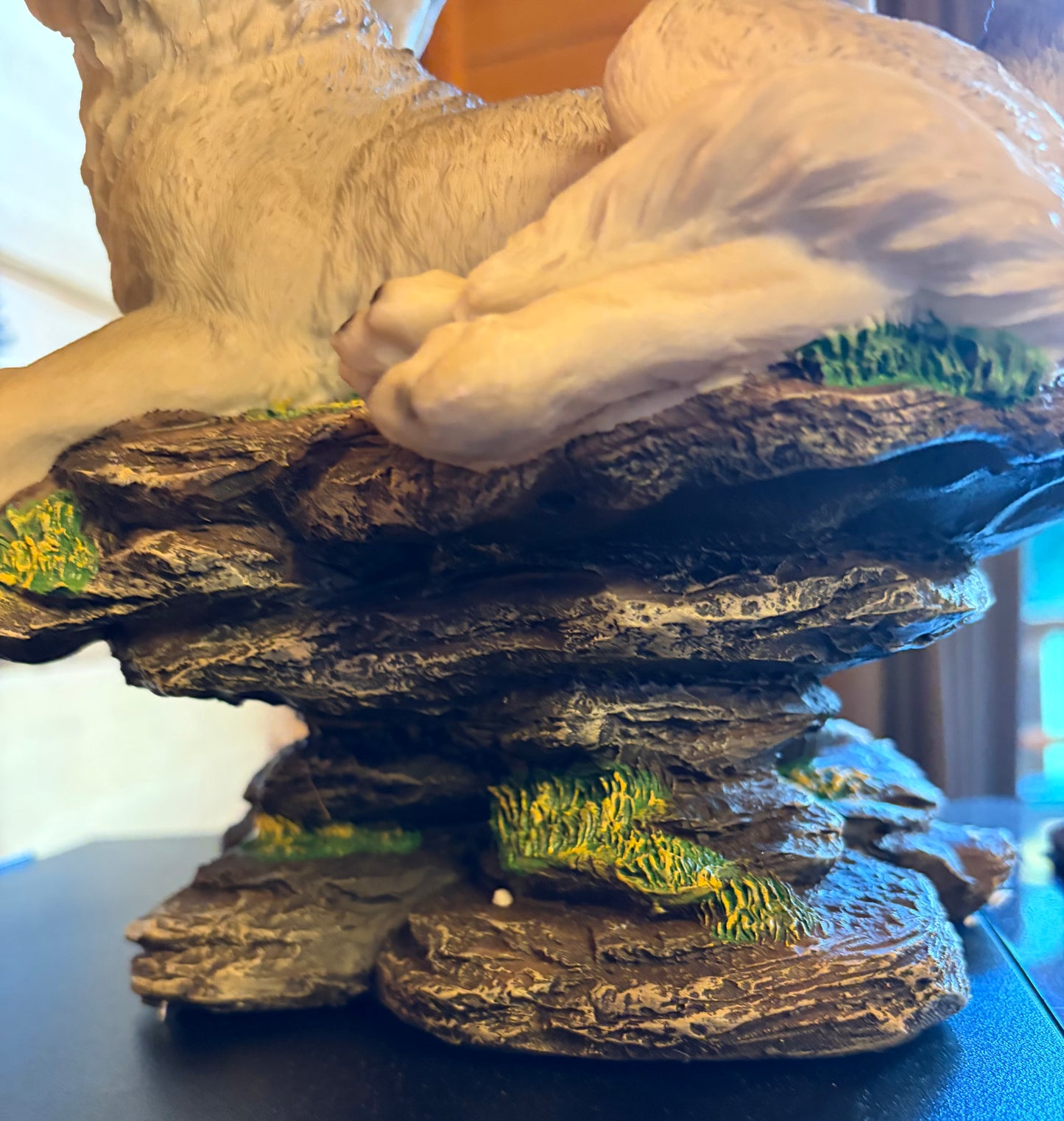 Wolf Family Pack Wildlife Sculpture-Resin Home Decor Statue